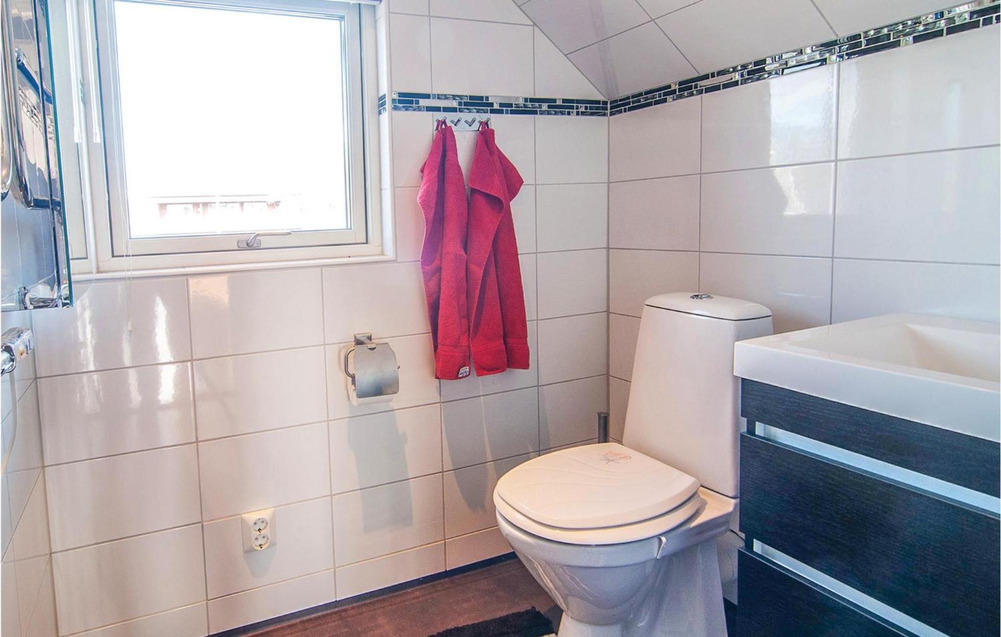 Cozy Apartment In Klintehamn With Wifi 外观 照片